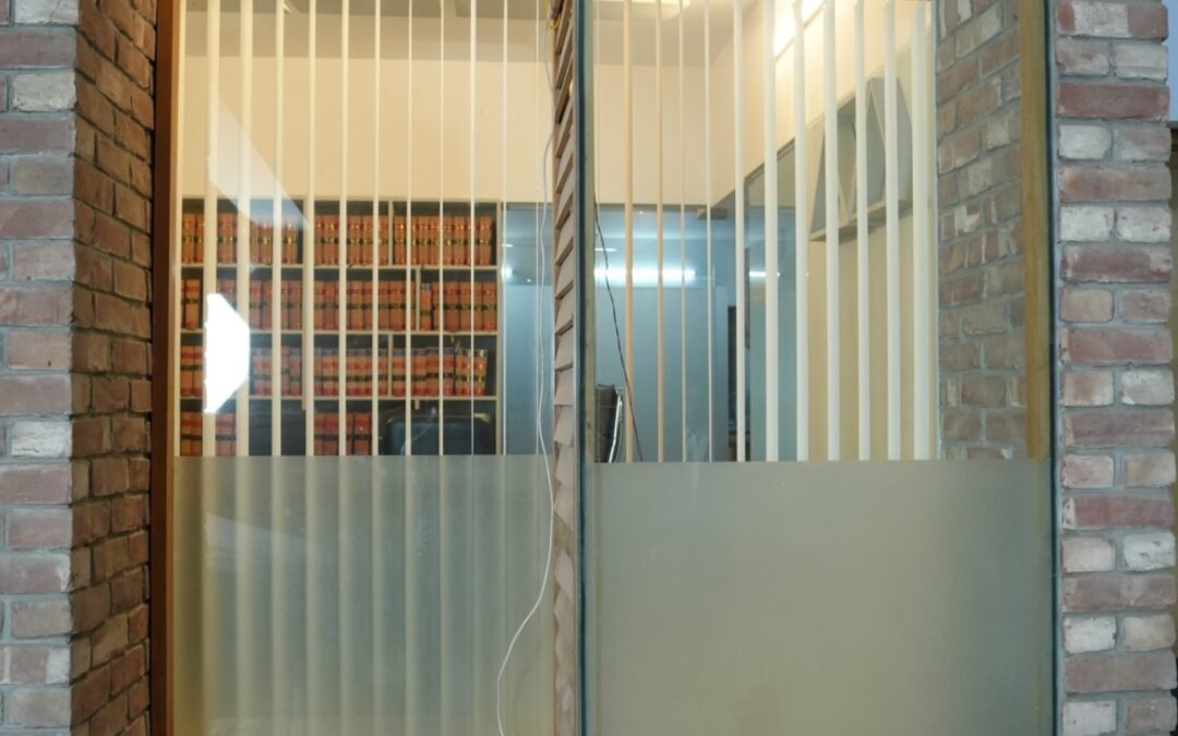 Finance Litigation Lawyer Bangladesh: A Complete Legal Guide for Bangladesh