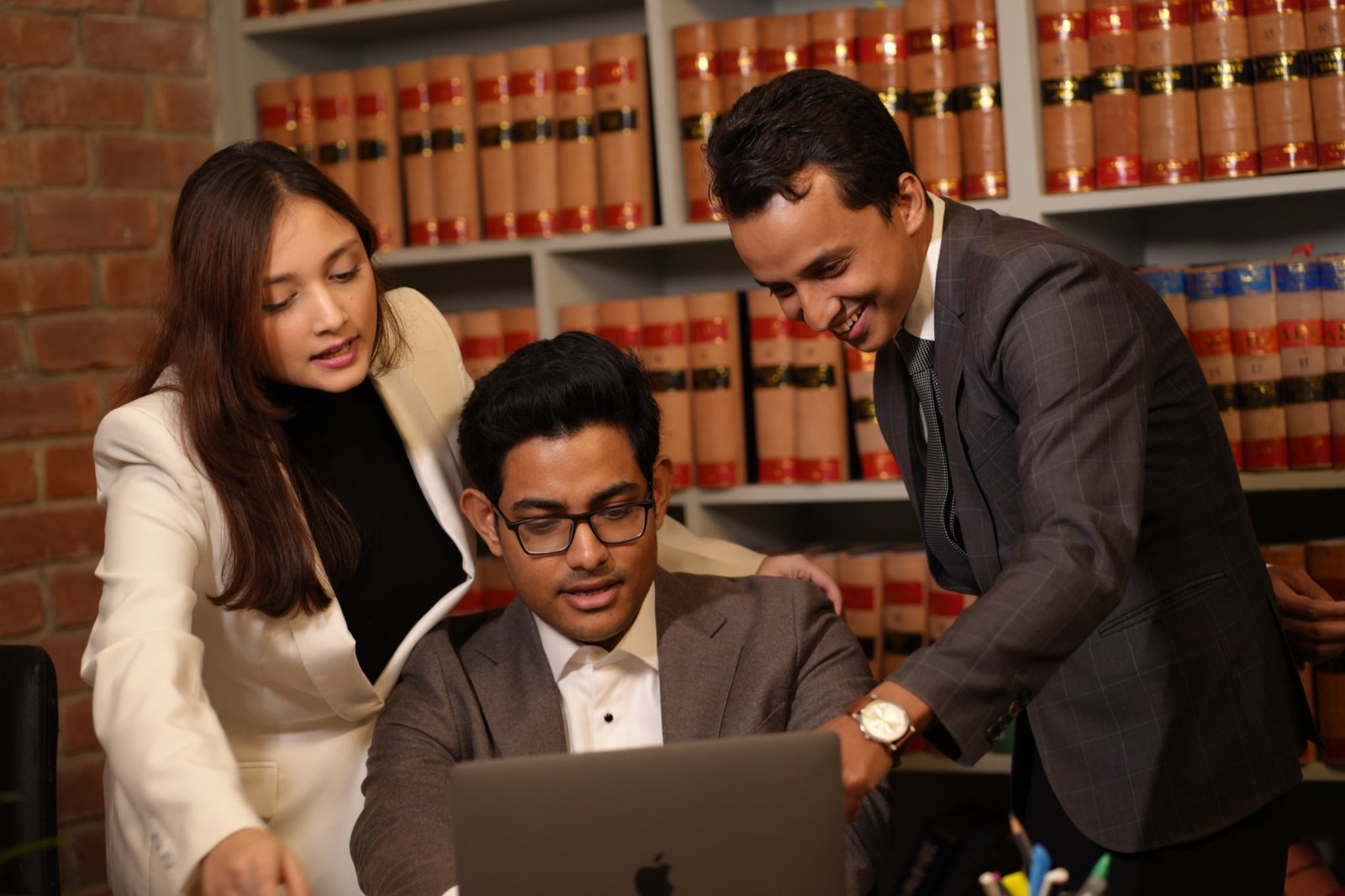 Arbitration Clause Drafting Bangladesh: A Complete Guide for Bangladeshi Parties